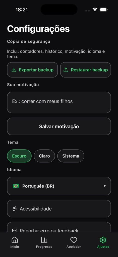 Configurações com backup local e tema escuro